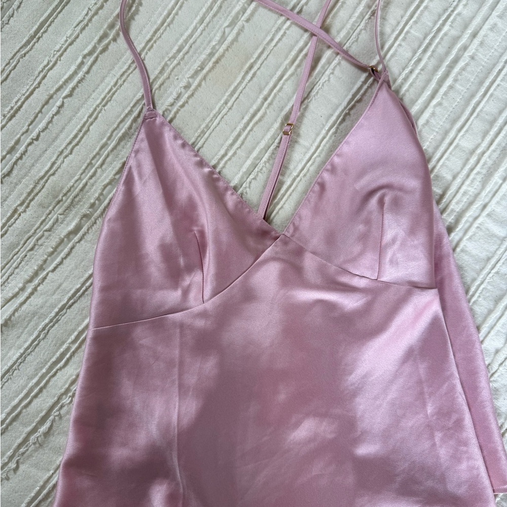 🆕 VICTORIA’S SECRET Pink Sexy Satin Slip 2 piece Pyjama - Open Back